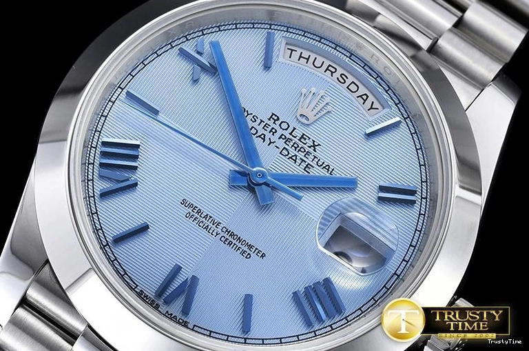 1227 RDD0203 – DayDate 40mm EasyMatch 669